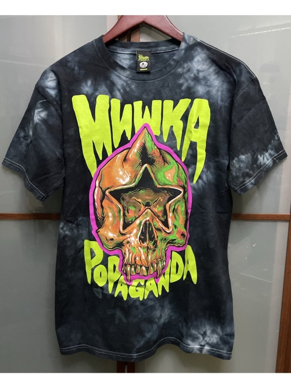 MNWKA Popaganda x Mishka Star Skull Mens Medium Graphic Print Tie-Dye T-Shirt